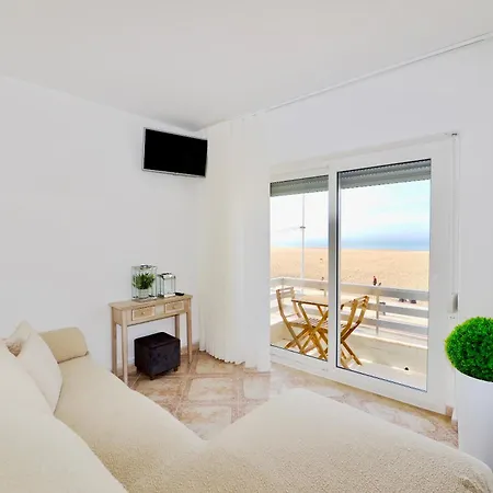Apartament Stone's Throw - Front Line In *